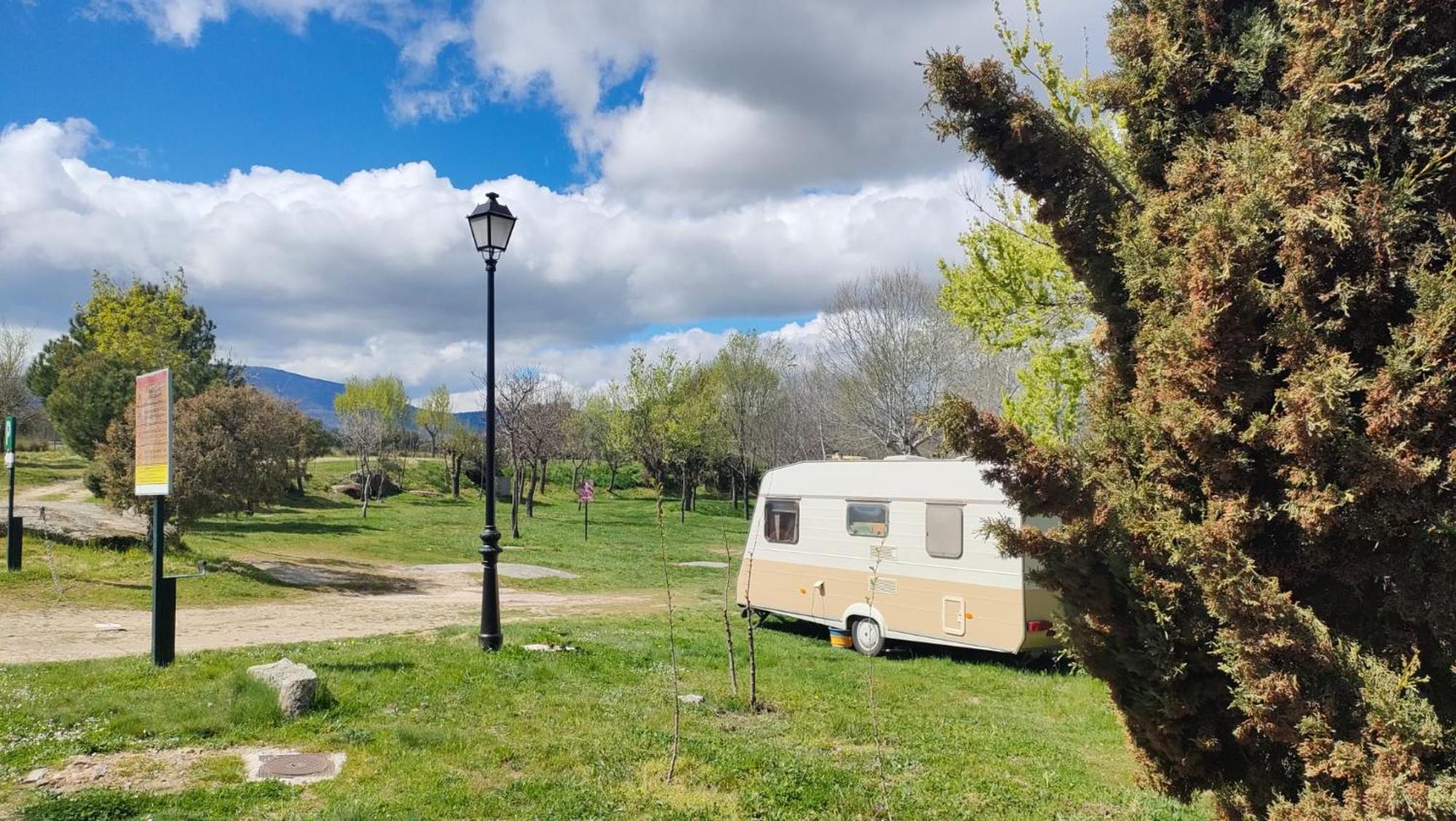 Camping El Picachuelo El Berrueco Exterior foto