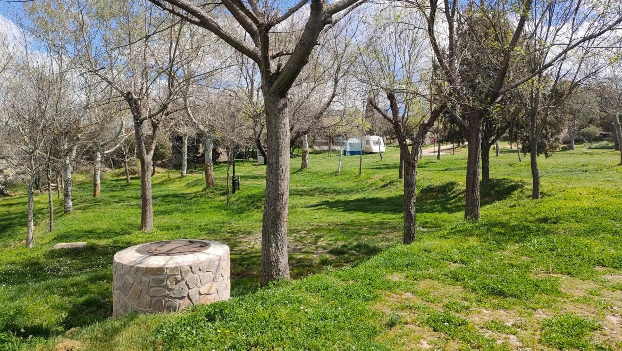 Camping El Picachuelo El Berrueco Exterior foto